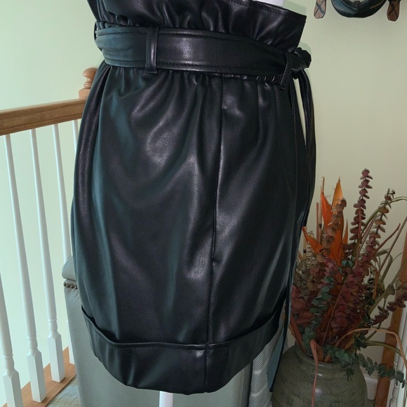 Aqua -Black Faux Leather Paperbag Waist Shorts - Picture 4 of 11
